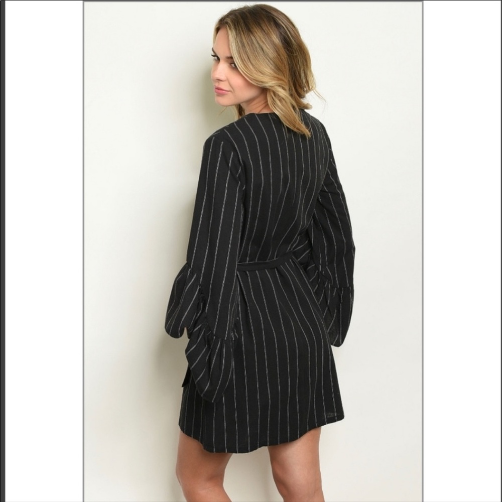 New Black and white stripped dress